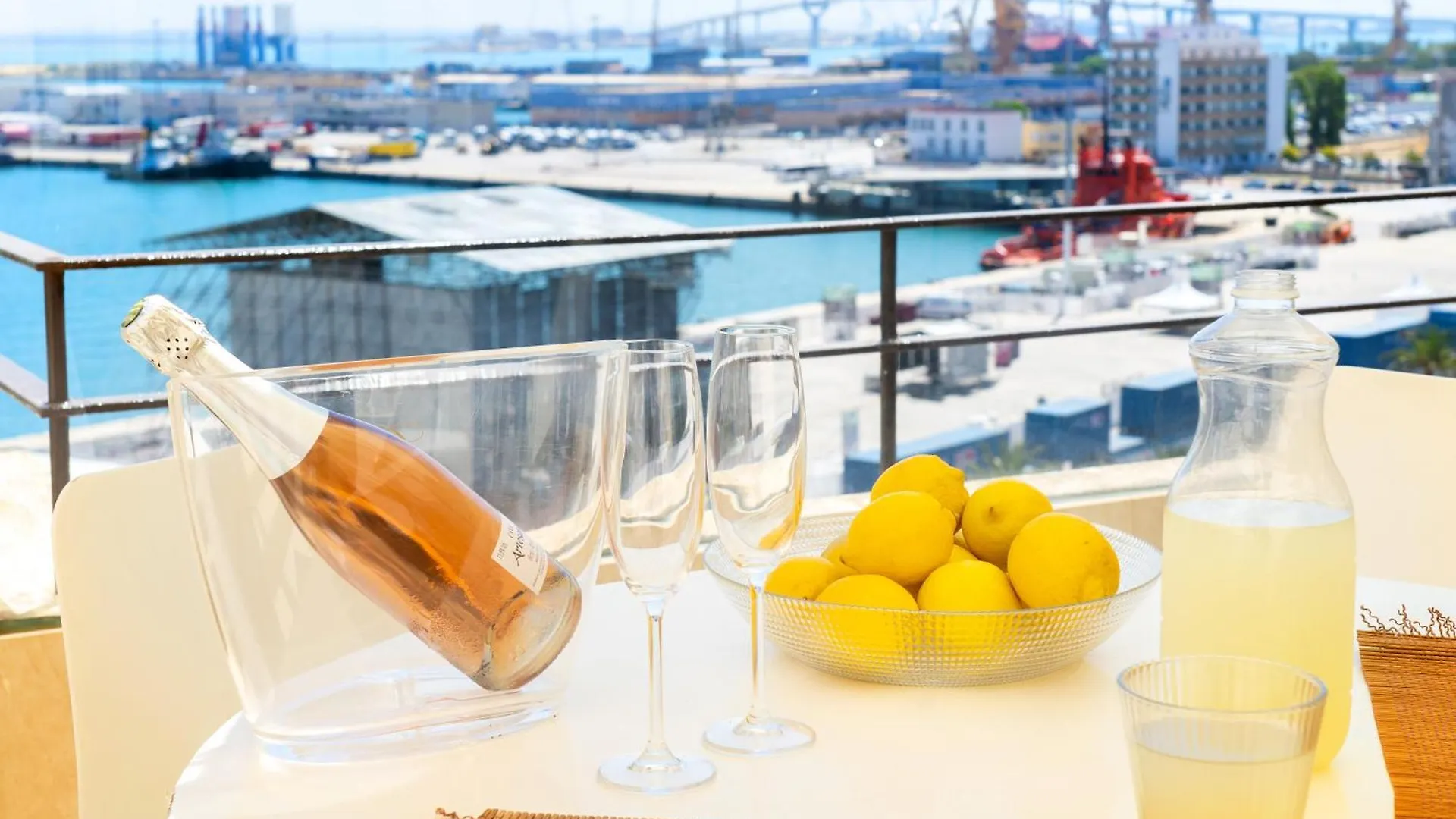 Plaza Mina Suites - Adults Recommended By Luxury Suites Cadiz Aparthotel